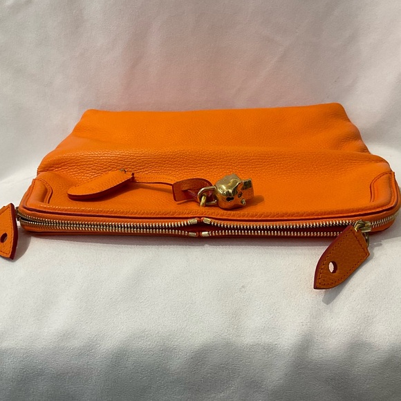 Alexander McQueen clutch - Picture 8 of 9